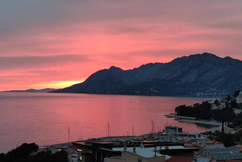 Apartment With Sea View Baska Voda Ngoại thất bức ảnh