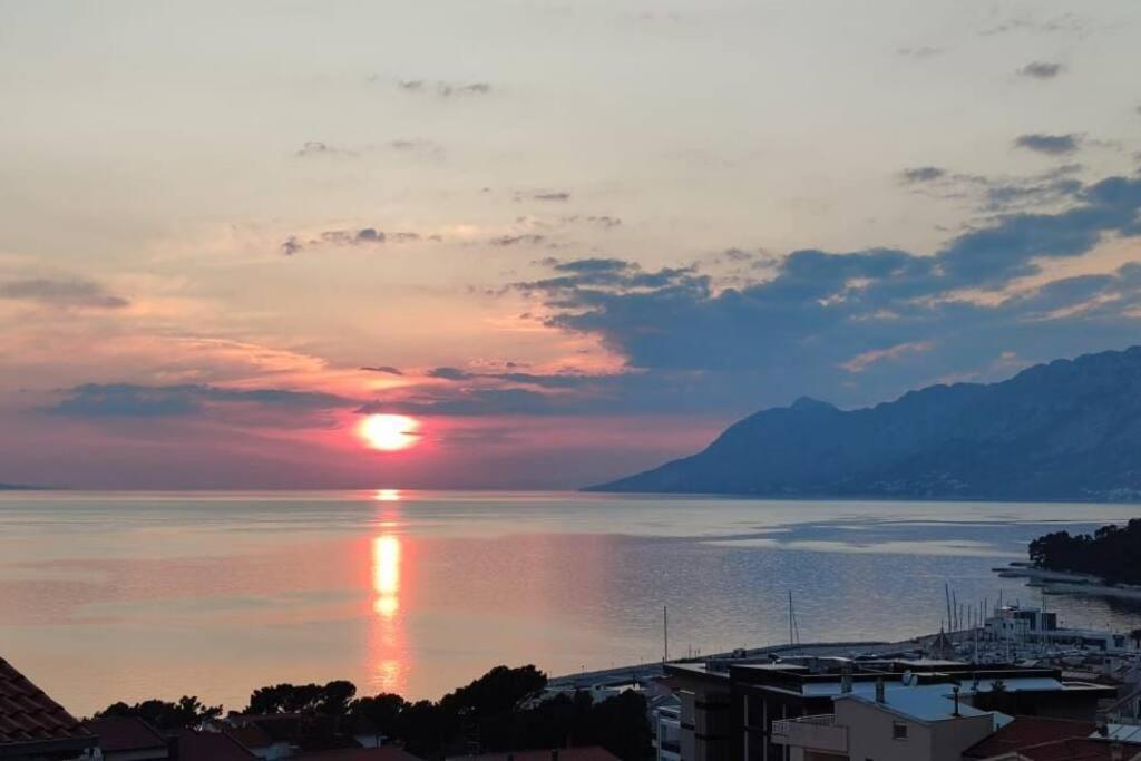 Apartment With Sea View Baska Voda Ngoại thất bức ảnh