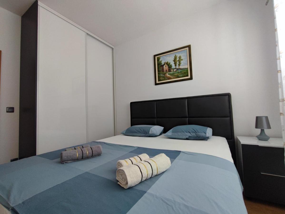 Apartment With Sea View Baska Voda Ngoại thất bức ảnh